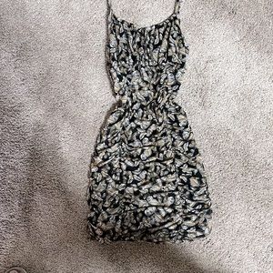 Fitted butterfly summer dress